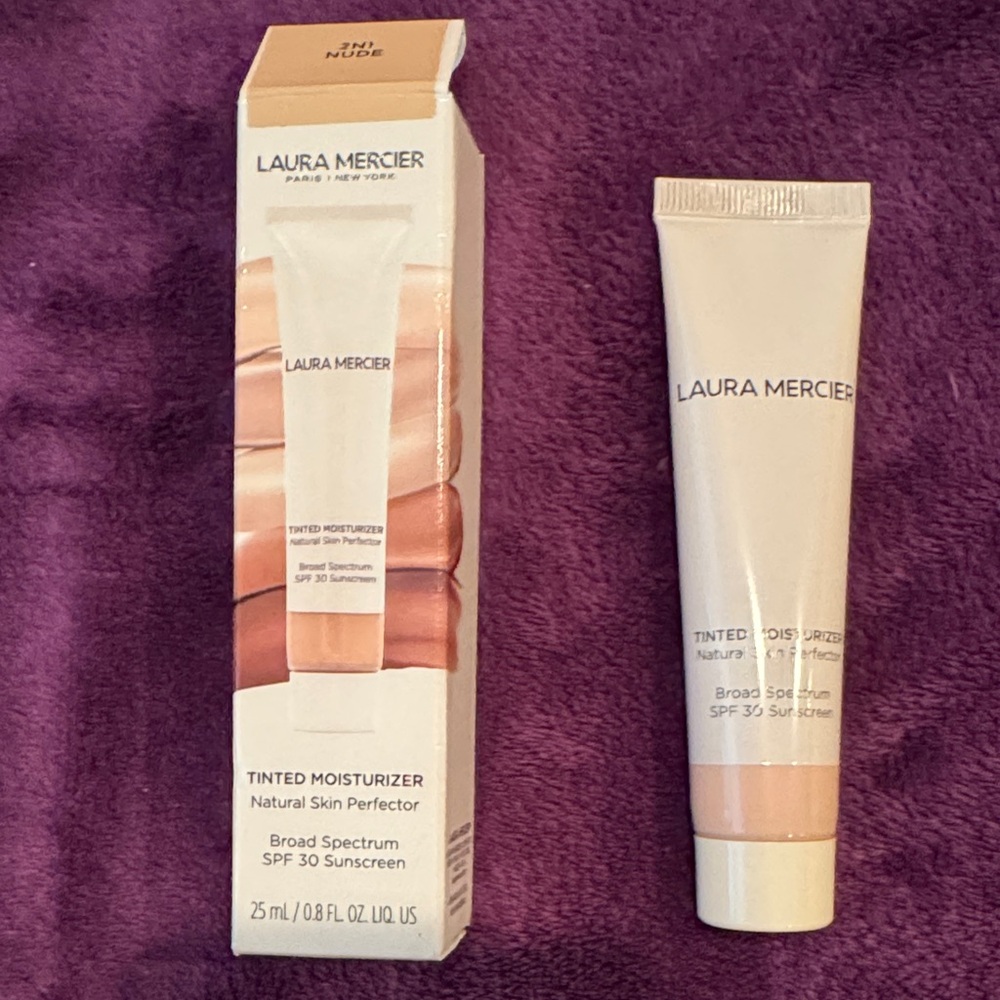 Laura Mercier Natural Nude Tinted Moisturizer SPF 30